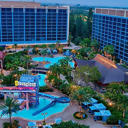 Disneyland Hotel Anaheim Bagian luar foto