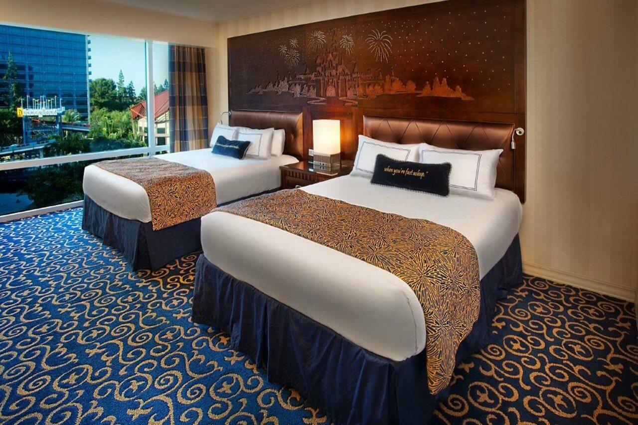Disneyland Hotel Anaheim Bagian luar foto