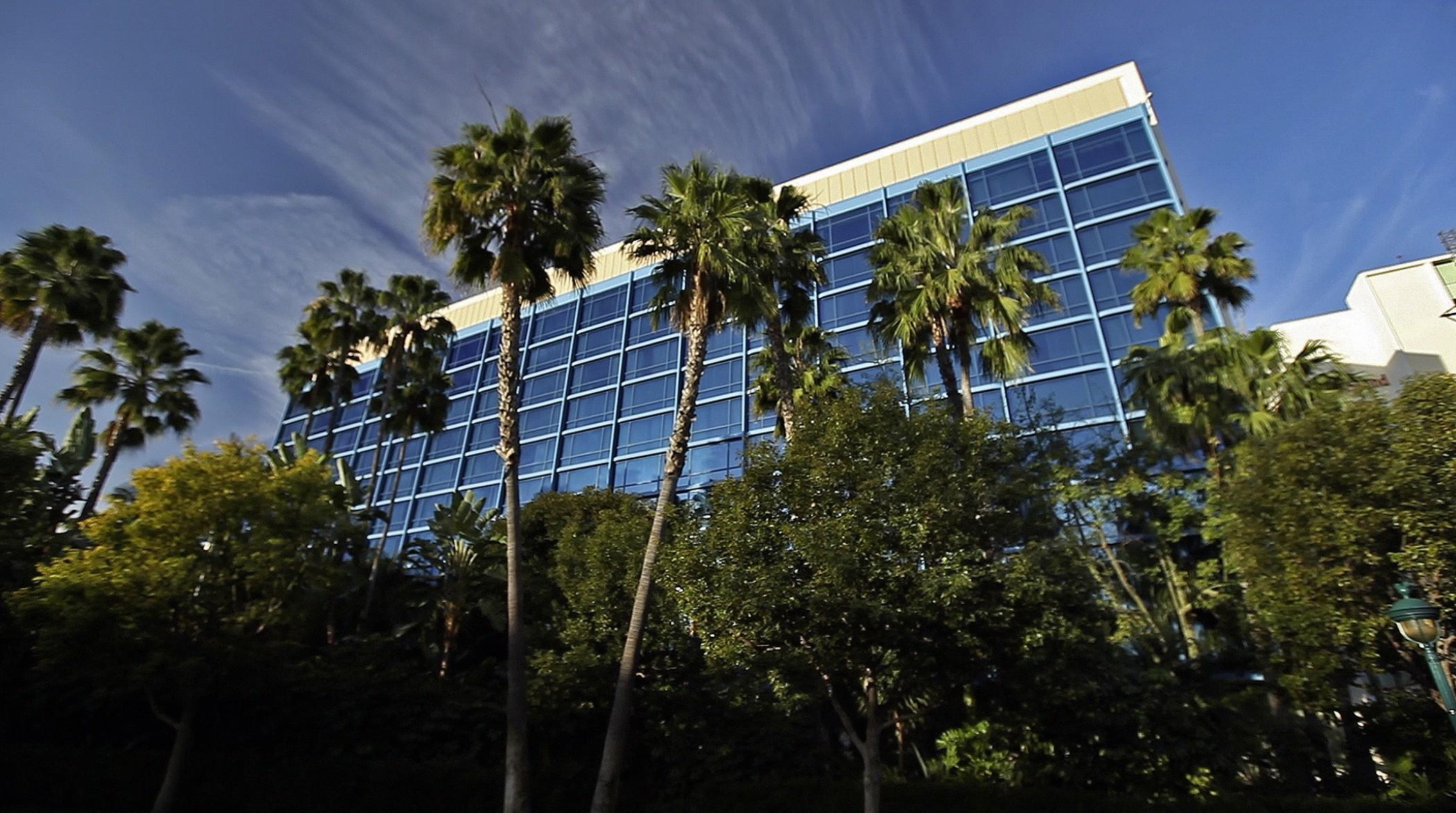 Disneyland Hotel Anaheim Bagian luar foto