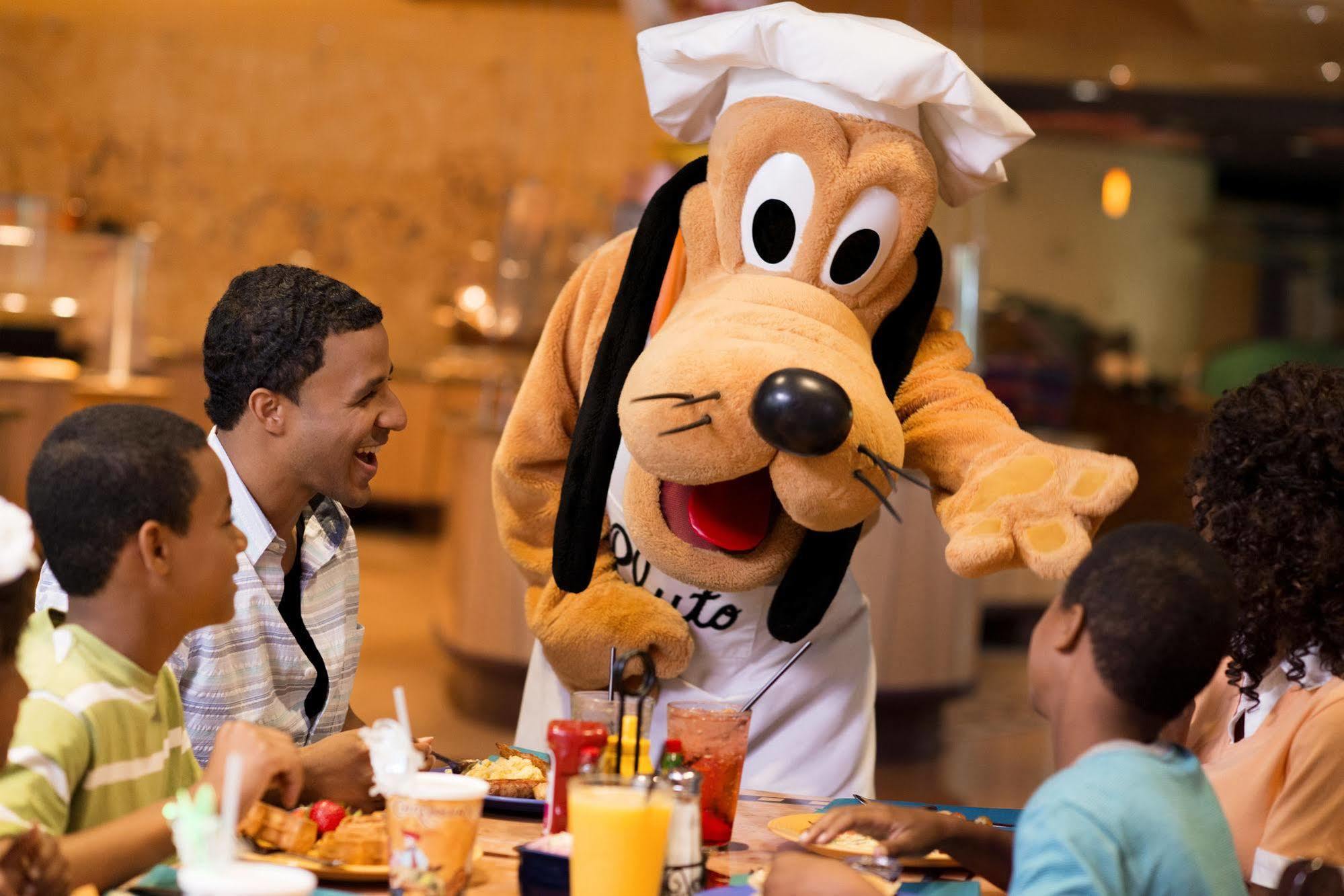 Disneyland Hotel Anaheim Bagian luar foto